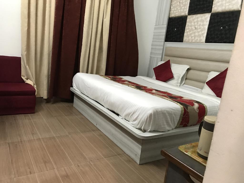 Hotel Katra Residency الغرفة الصورة